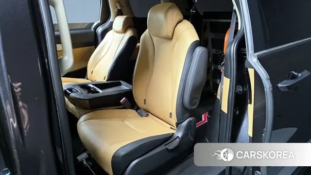 Kia Carnival 4th generation 2023 Серый из Кореи, фото 2