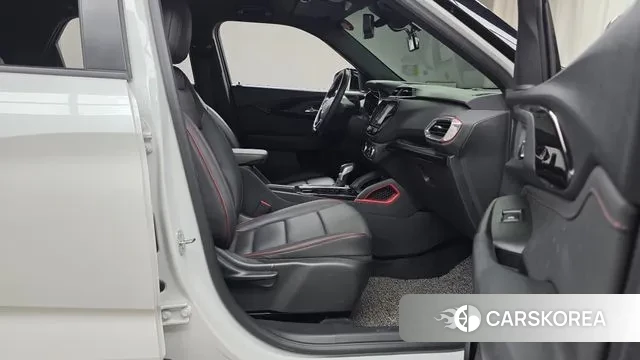 Chevrolet (GM Daewoo) Trailblazer 2021 Белый из Кореи, фото 2