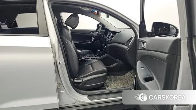 Hyundai All New Tucson 2018 Серебряный из Кореи, фото 2