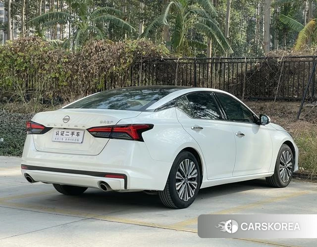 Nissan Teana 2023 Белый из Китая, фото 2
