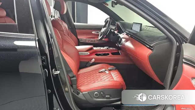 Genesis GV70 2021 Черный из Кореи, фото 2