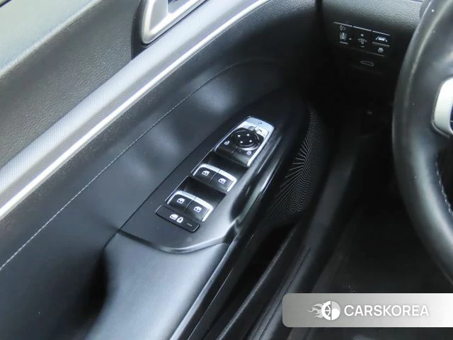 Kia K5 3rd generation 2023 Белый из Кореи, фото 2