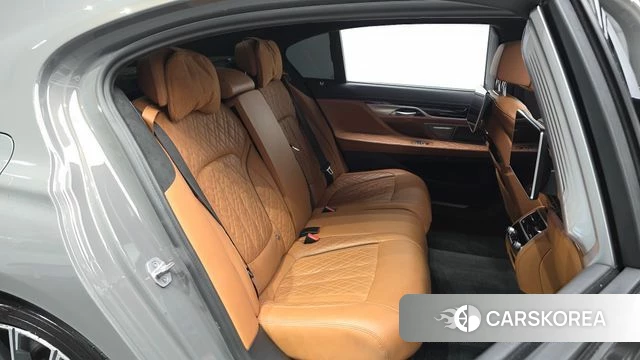 BMW 7 Series (G11) 2020 Серый из Кореи, фото 2