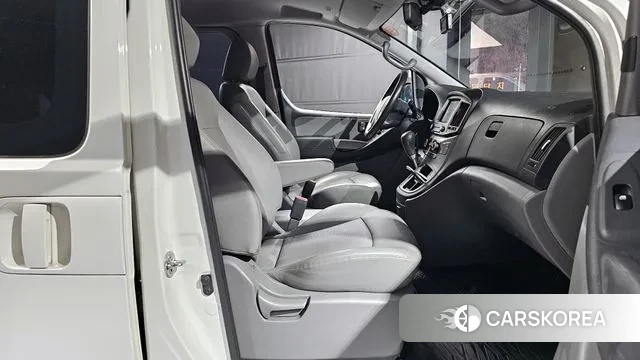 Hyundai The New Grand Starex 2020 Белый из Кореи, фото 2