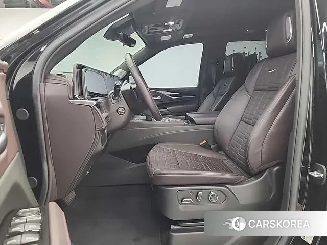 Cadillac Escalade 5th Generation 2024 Черный из Кореи, фото 2