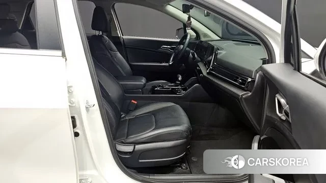 Kia Sportage 5th Generation 2023 Белый из Кореи, фото 2