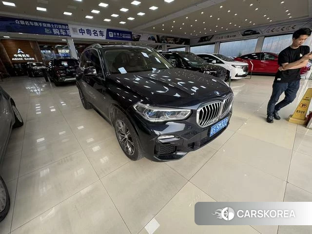 BMW X5 (imported) 2021 Черный из Китая, фото 2