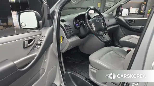 Hyundai The New Grand Starex 2020 Серебристо-серый из Кореи, фото 2