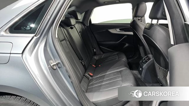 Audi A4 (B9) 2018 Серый из Кореи, фото 2