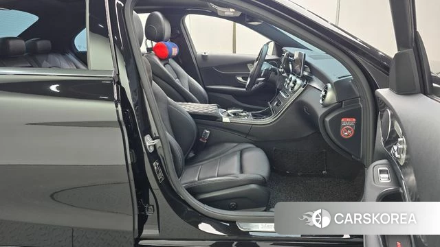 Mercedes-Benz C-Class W205 2018 Черный из Кореи, фото 2