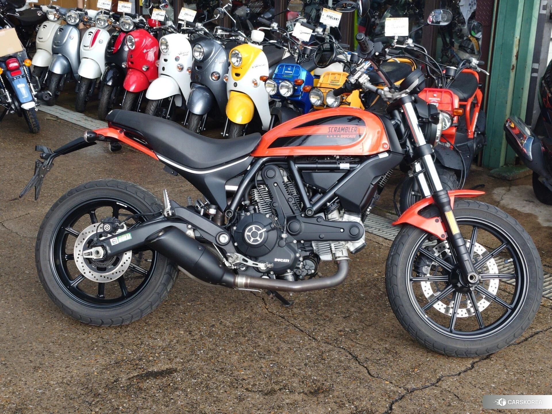 Ducati SCRAMBLER SIXTY2 2018 из Японии, фото 2