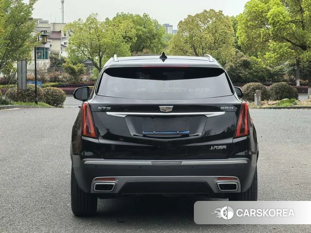 Cadillac XT5 2022 Черный из Китая, фото 2