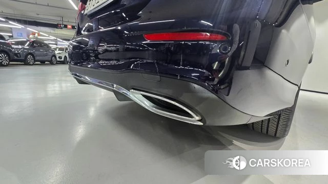 Mercedes-Benz E-Class W213 2021 Синий из Кореи, фото 2