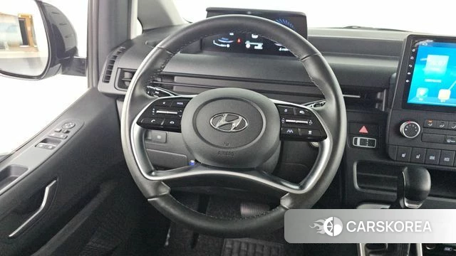 Hyundai Staria 2021 Серебристо-серый из Кореи, фото 2