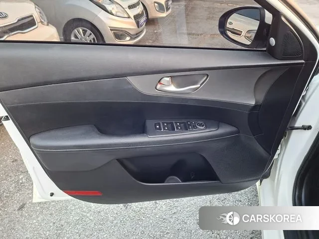 Kia Come New K3 2018 Белый из Кореи, фото 2