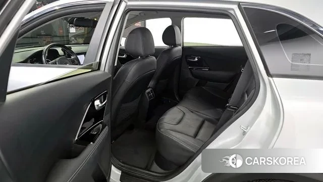 Kia Niro EV 2021 Серебряный из Кореи, фото 2