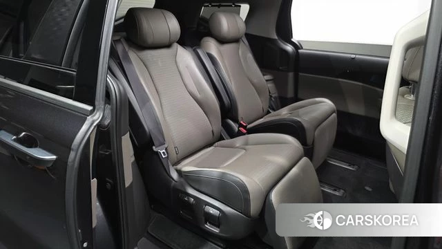 Kia The New Carnival 4th Generation 2024 Серый из Кореи, фото 2