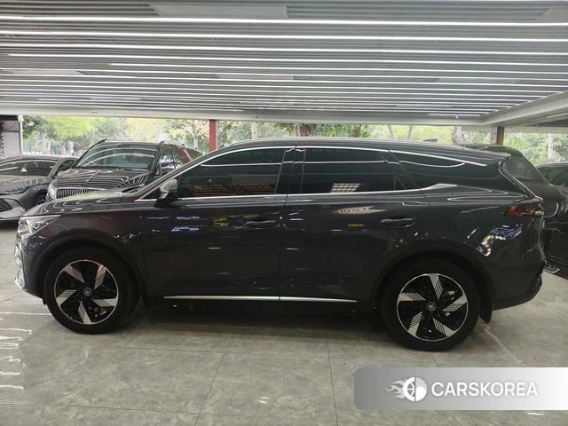 BYD Tang DM 2023 Темно-серый из Китая, фото 2
