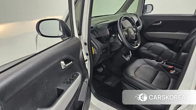 Kia The New Kia Ray EV 2023 Белый из Кореи, фото 2