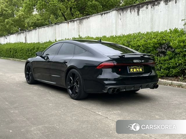 Audi A7 2021 Черный из Китая, фото 2