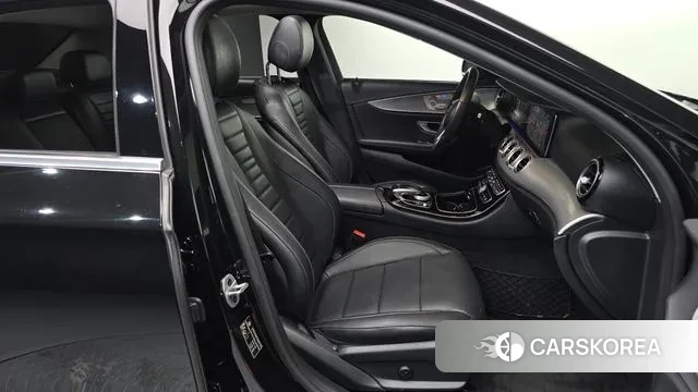 Mercedes-Benz E-Class W213 2020 Черный из Кореи, фото 2