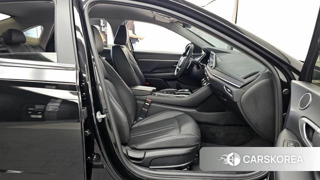 Hyundai Sonata (DN8) 2021 Черный из Кореи, фото 2