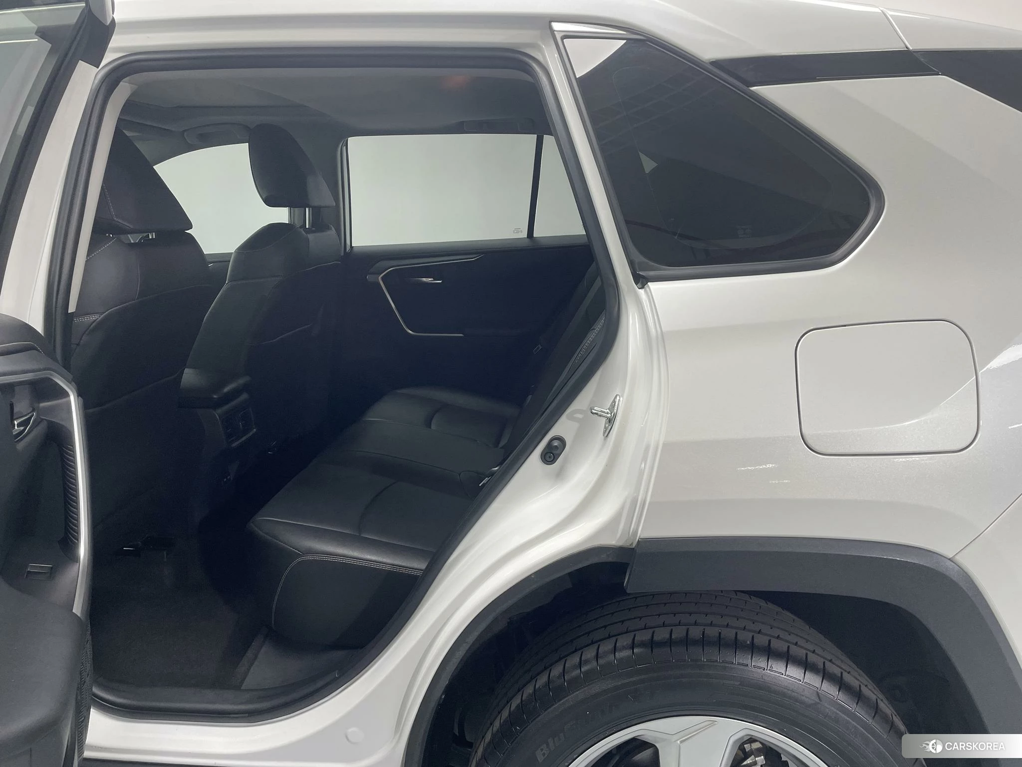 Toyota RAV4 Rongfang 2021 Белый из Китая, фото 2