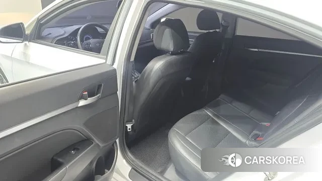 Hyundai The New Avante AD 2019 Белый из Кореи, фото 2