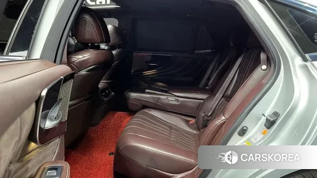 Lexus LS500h 5th generation 2018 Серебряный из Кореи, фото 2