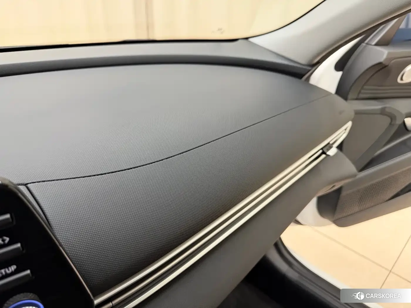 Hyundai Elantra 2024 Белый из Китая, фото 2