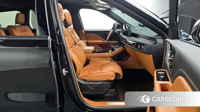 Lincoln Aviator 2nd generation 2024 Черный из Кореи, фото 2