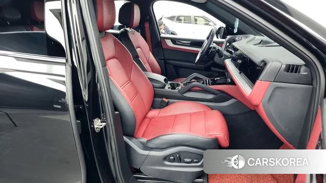 Porsche Cayenne (PO536) 2023 Черный из Кореи, фото 2