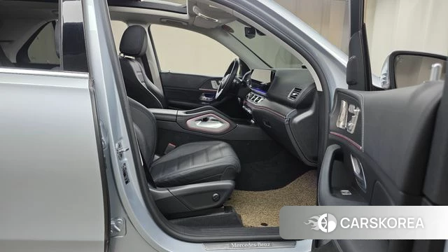 Mercedes-Benz GLE-Class W167 2023 Серебряный из Кореи, фото 2