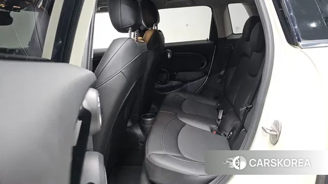 Mini Cooper 2021 Жемчужный цвет из Кореи, фото 2