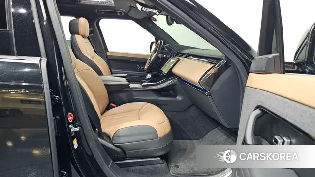 Land Rover Range Rover Sport 3rd Generation 2025 Черный из Кореи, фото 2