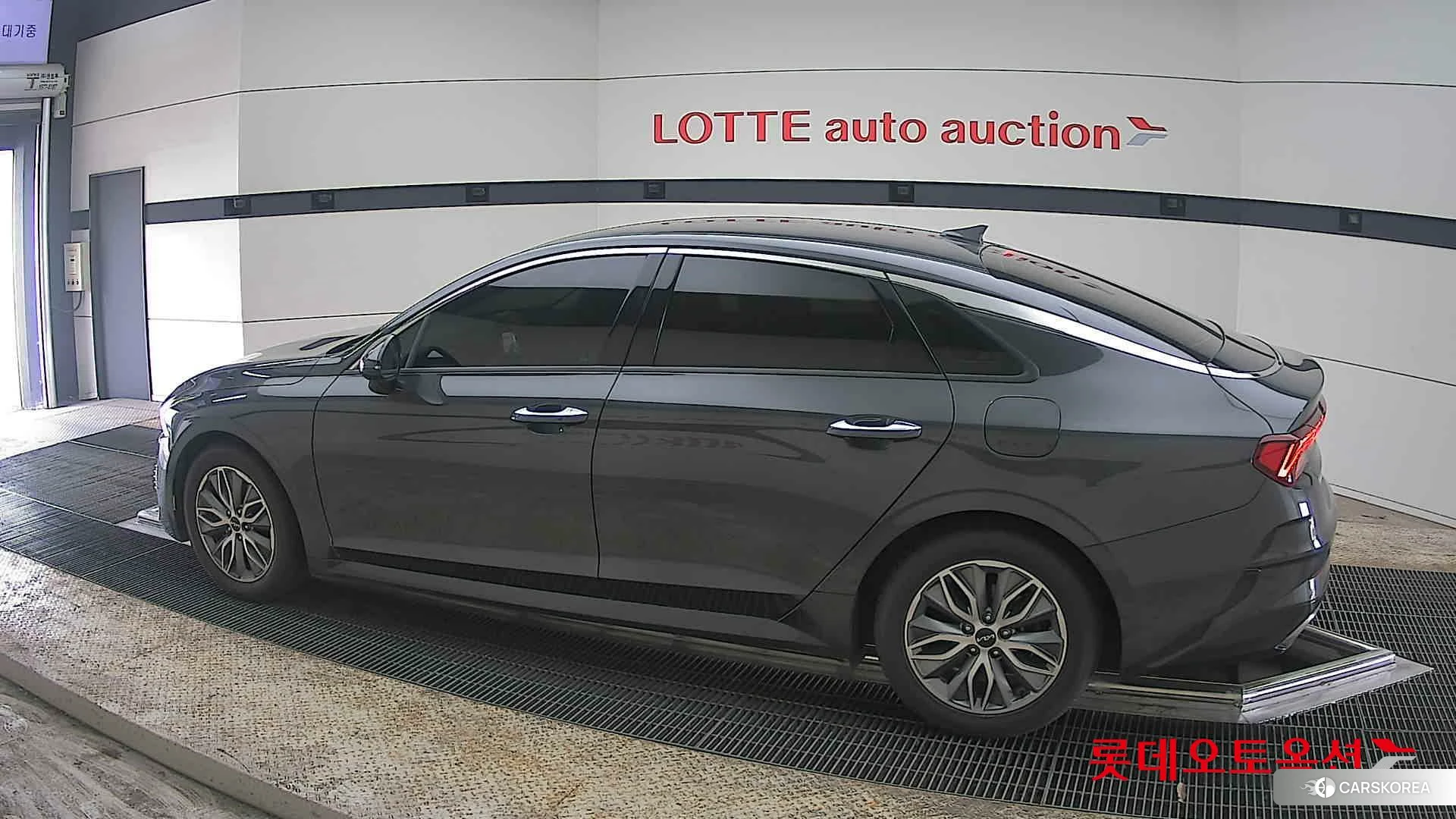 Kia K5 Hybrid 2023 Interstellagray из Кореи, фото 2