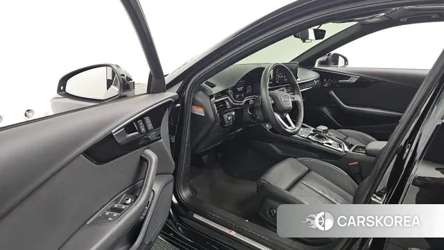 Audi A4 (B9) 2021 Черный из Кореи, фото 2