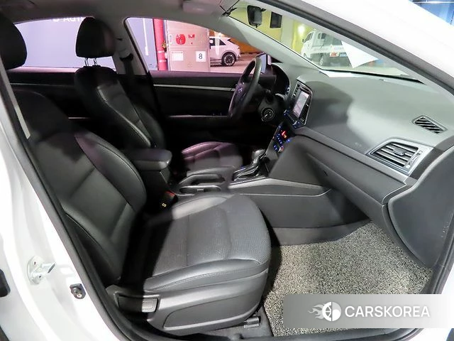 Hyundai Avante AD 2018 Белый из Кореи, фото 2