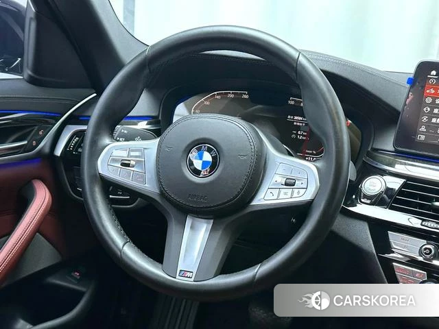 BMW 5 series 2023 Черный из Китая, фото 2