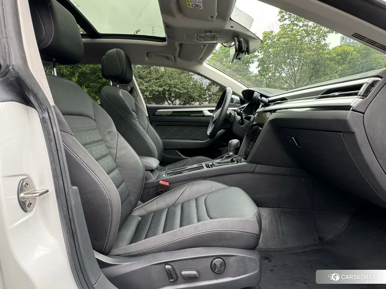 Volkswagen CC 2020 Белый из Китая, фото 2