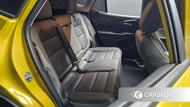 Chevrolet (GM Daewoo) Trax Crossover 2023 Золотой из Кореи, фото 2