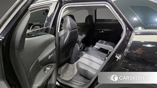 Peugeot 3008 second generation 2020 Черный из Кореи, фото 2