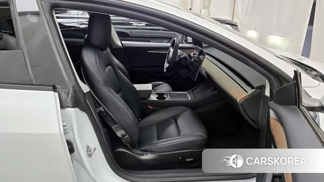 Tesla Model 3 2021 Белый из Кореи, фото 2