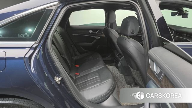 Audi A6 (C8) 2020 Синий из Кореи, фото 2