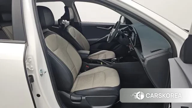 Kia Di Ol Nu Niro 2022 Белый из Кореи, фото 2