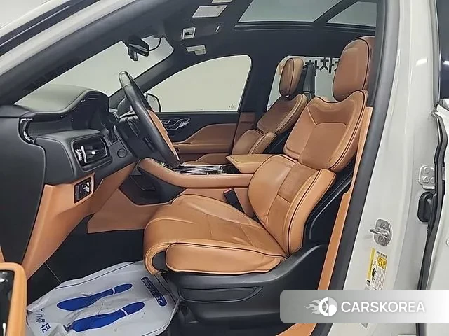 Lincoln Aviator 2nd generation 2022 Белый из Кореи, фото 2