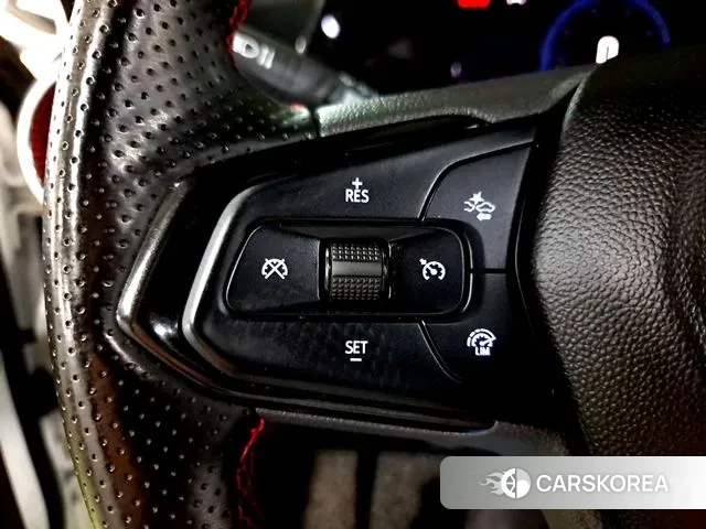 Chevrolet (GM Daewoo) Trax Crossover 2023 Белый из Кореи, фото 2