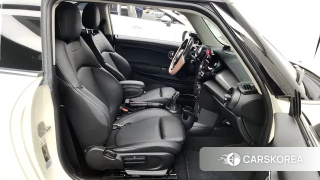 Mini Cooper 2020 Жемчужный цвет из Кореи, фото 2