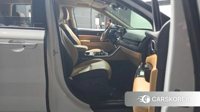 Kia Carnival 4th generation 2022 Белый из Кореи, фото 2