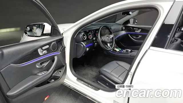 Mercedes-Benz E-Class W213 2018 Белый из Кореи, фото 2